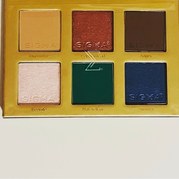 Sigma Beauty Viper Eyeshadow Palette - Picture 2 of 8
